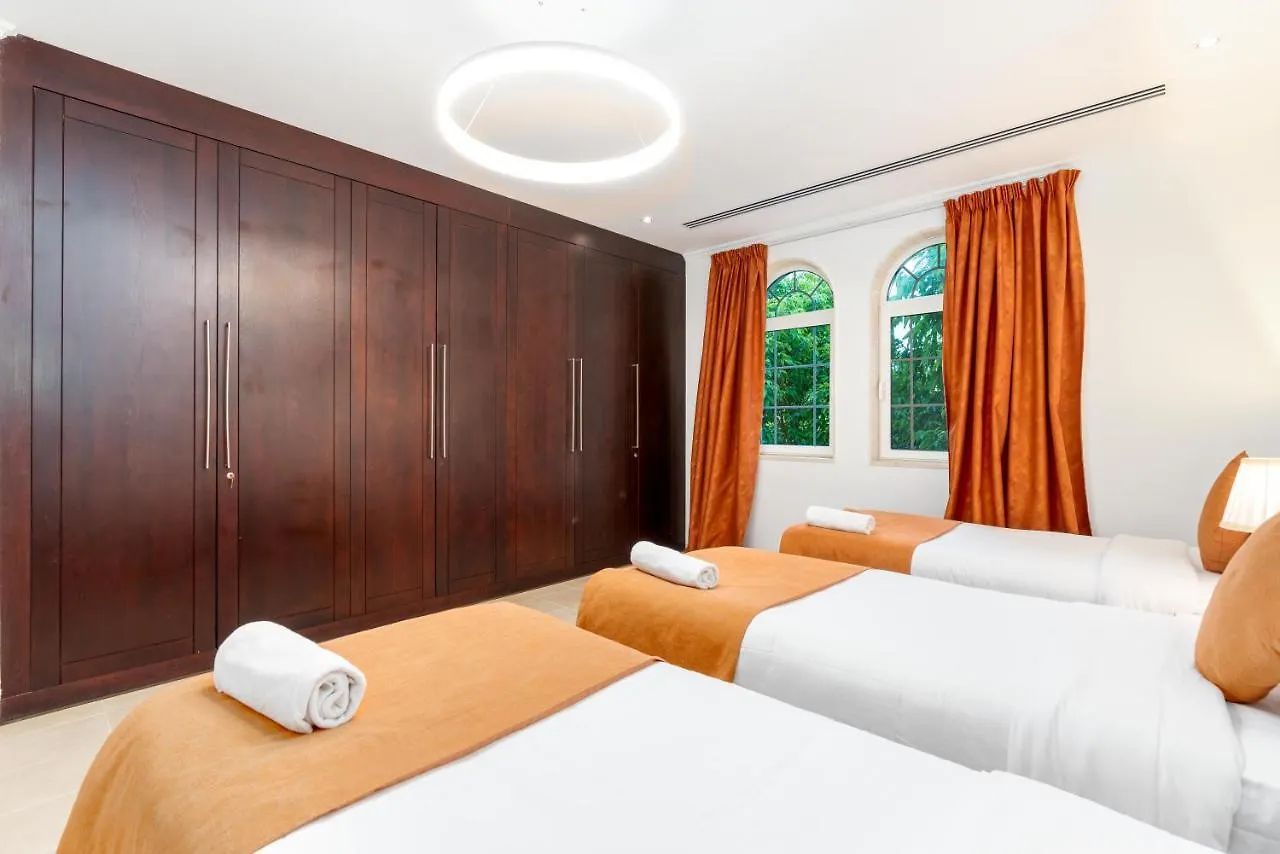 Dubai Marina Villa Up 20 Guest Huge Private Pool 0*,  United Arab Emirates