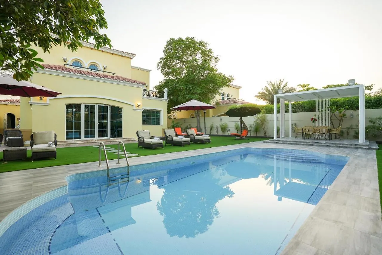 Dubai Marina Villa Up 20 Guest Huge Private Pool 0*,  Emirati Arabi Uniti
